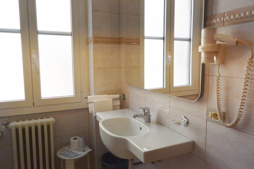 Dipendenza Aurora Apartman Pavia Kültér fotó