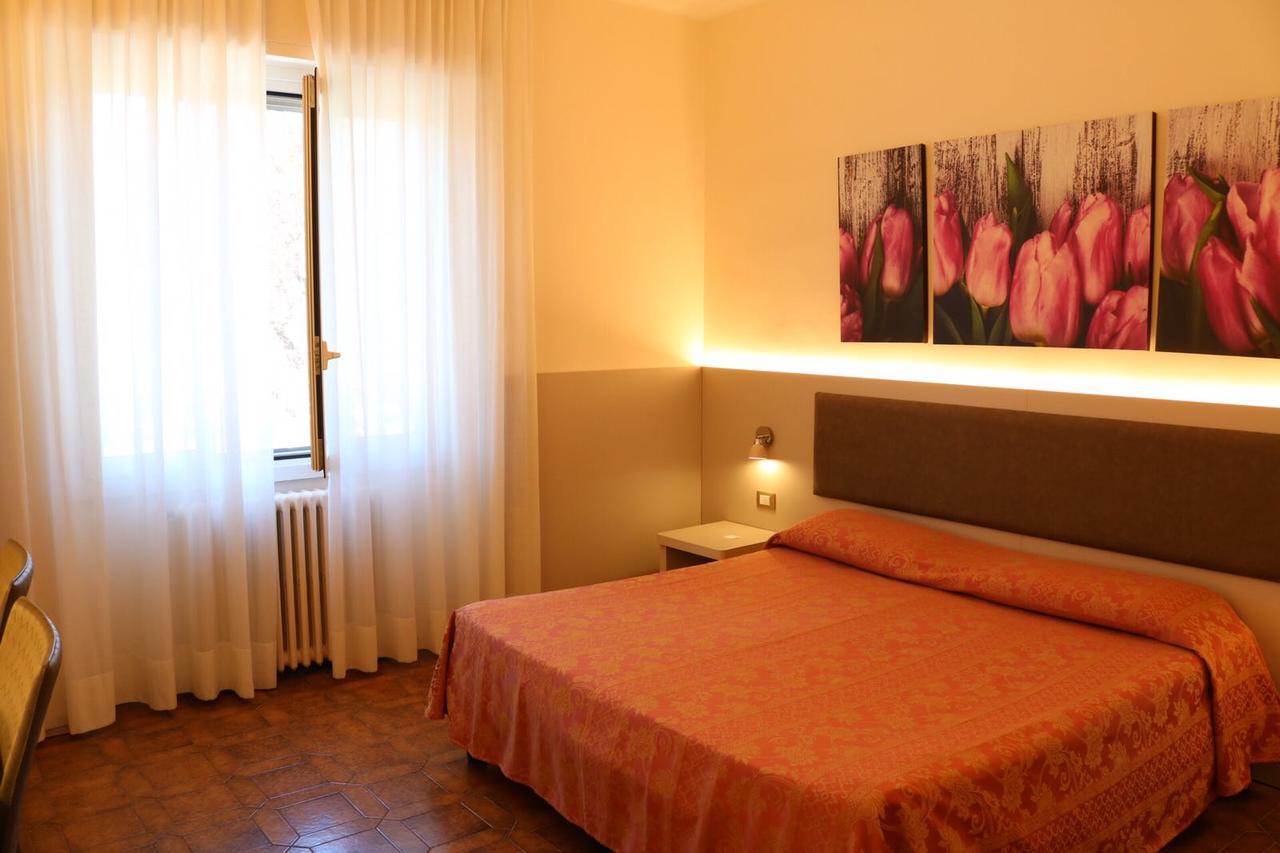 Dipendenza Aurora Apartman Pavia Kültér fotó