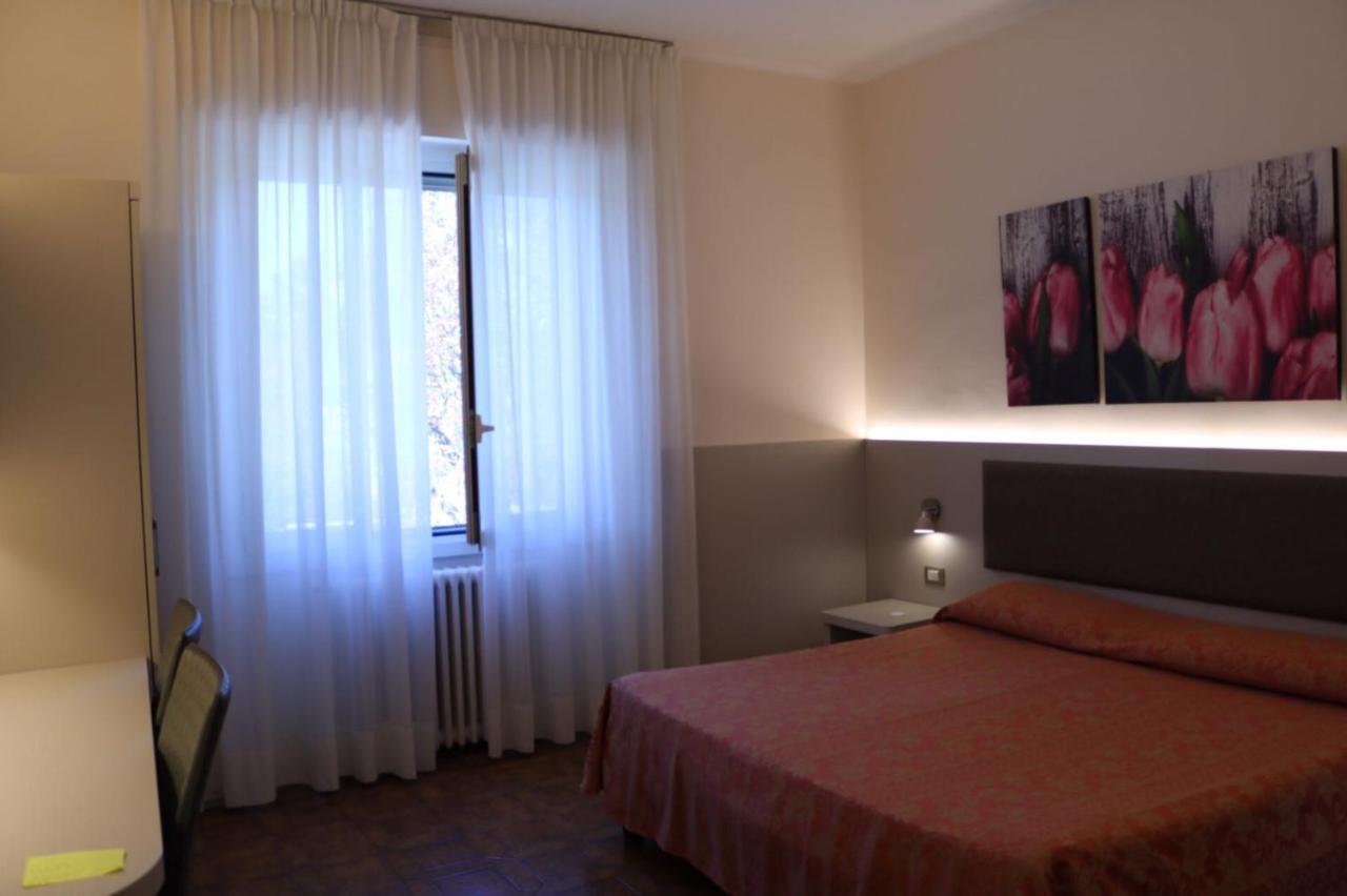 Dipendenza Aurora Apartman Pavia Kültér fotó